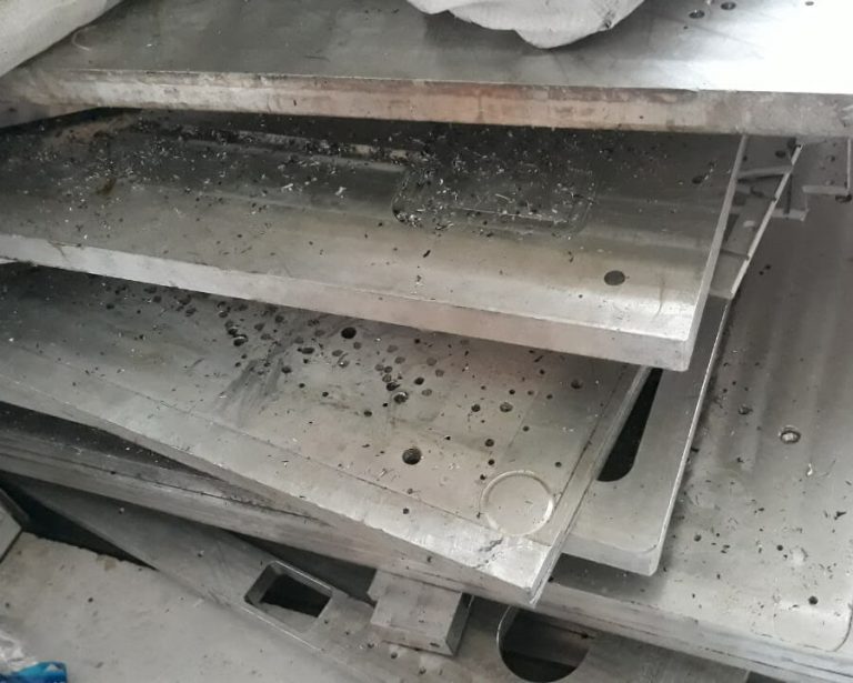 Mua phế liệu chì tận nơi Mua phế liệu chì tận nơi