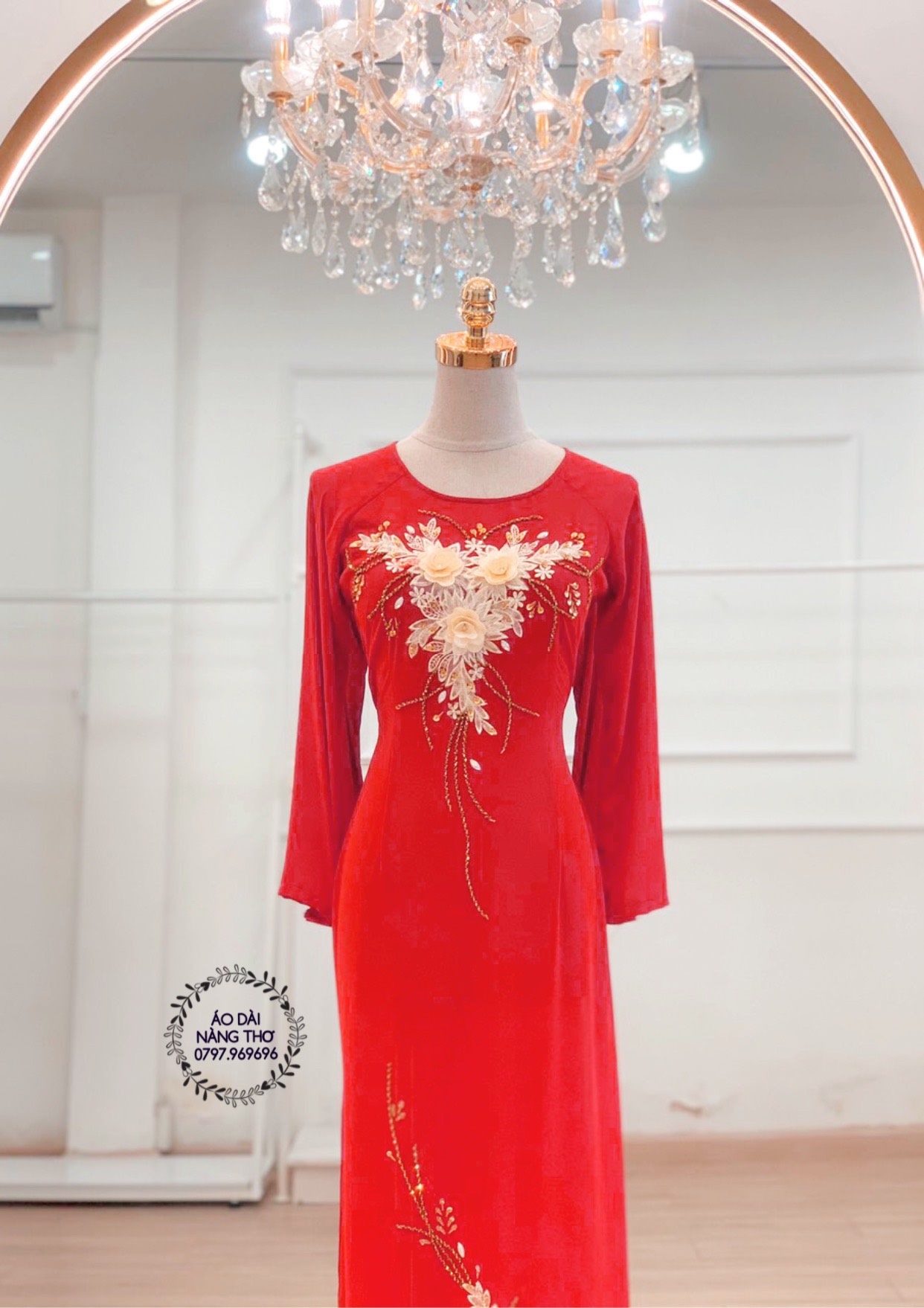 Áo dài vải Lụa